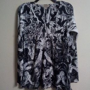 One world black and white long sleeve